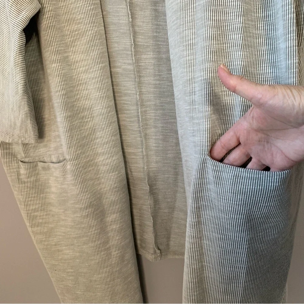 Donni. Striped grey striped lagenlook longline‎ cardigan. Size OSFA+ - Picture 5 of 9